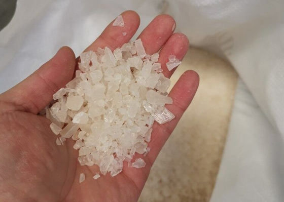 Agente chimico per il trattamento delle acque al solfato di alluminio per acqua potabile sicura