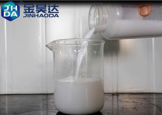 Emulsione anionica ampiamente usata della cera di iso dell'emulsione bianca con il contenuto di solidi di 30% per la fabbricazione della carta