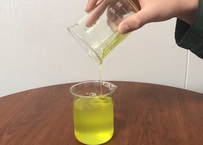 Spray di deodorante antimicrobico Solubile e liquido incolore o giallo chiaro per spazi privi di odori