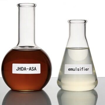 Elevata purezza >98% Emulsionante chimico funzionale ASA Periodo di indurimento rapido Copertura a molecola singola per l'imbozzimatura della carta